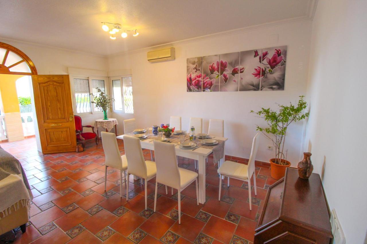 Great Villa, Sea Views, 20 Secs Walk To The Beach, Bbq, 9 People, 5 Mins Car From Alicante City Center, Sailing Club 3 Mins Walk ภายนอก รูปภาพ