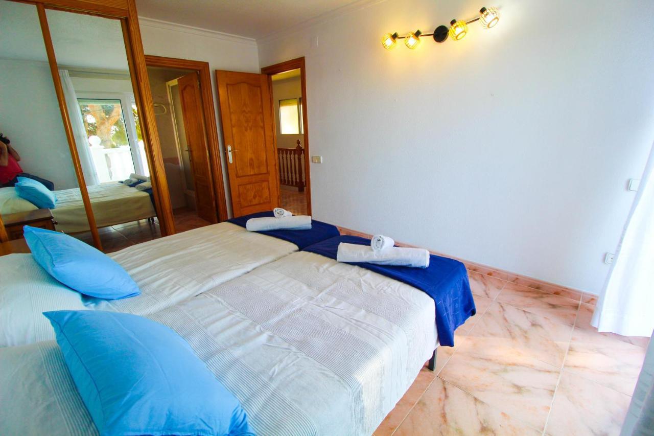 Great Villa, Sea Views, 20 Secs Walk To The Beach, Bbq, 9 People, 5 Mins Car From Alicante City Center, Sailing Club 3 Mins Walk ภายนอก รูปภาพ