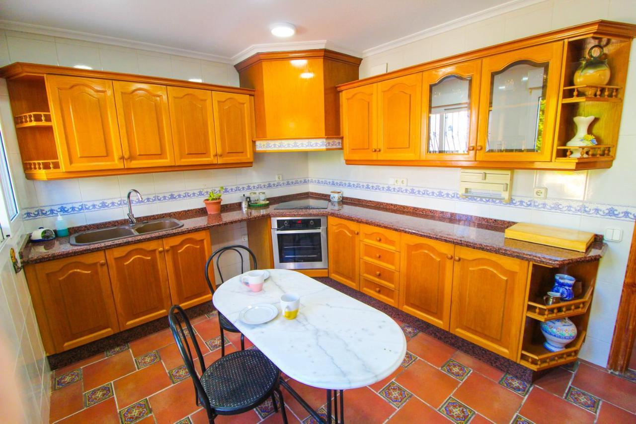 Great Villa, Sea Views, 20 Secs Walk To The Beach, Bbq, 9 People, 5 Mins Car From Alicante City Center, Sailing Club 3 Mins Walk ภายนอก รูปภาพ