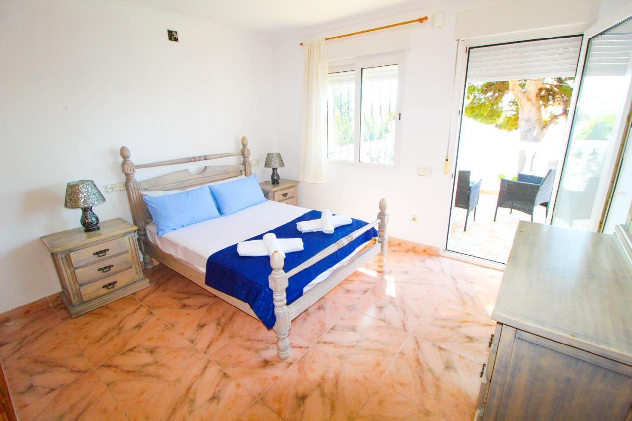 Great Villa, Sea Views, 20 Secs Walk To The Beach, Bbq, 9 People, 5 Mins Car From Alicante City Center, Sailing Club 3 Mins Walk ภายนอก รูปภาพ