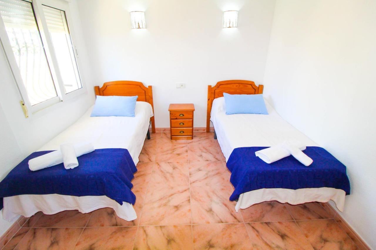 Great Villa, Sea Views, 20 Secs Walk To The Beach, Bbq, 9 People, 5 Mins Car From Alicante City Center, Sailing Club 3 Mins Walk ภายนอก รูปภาพ