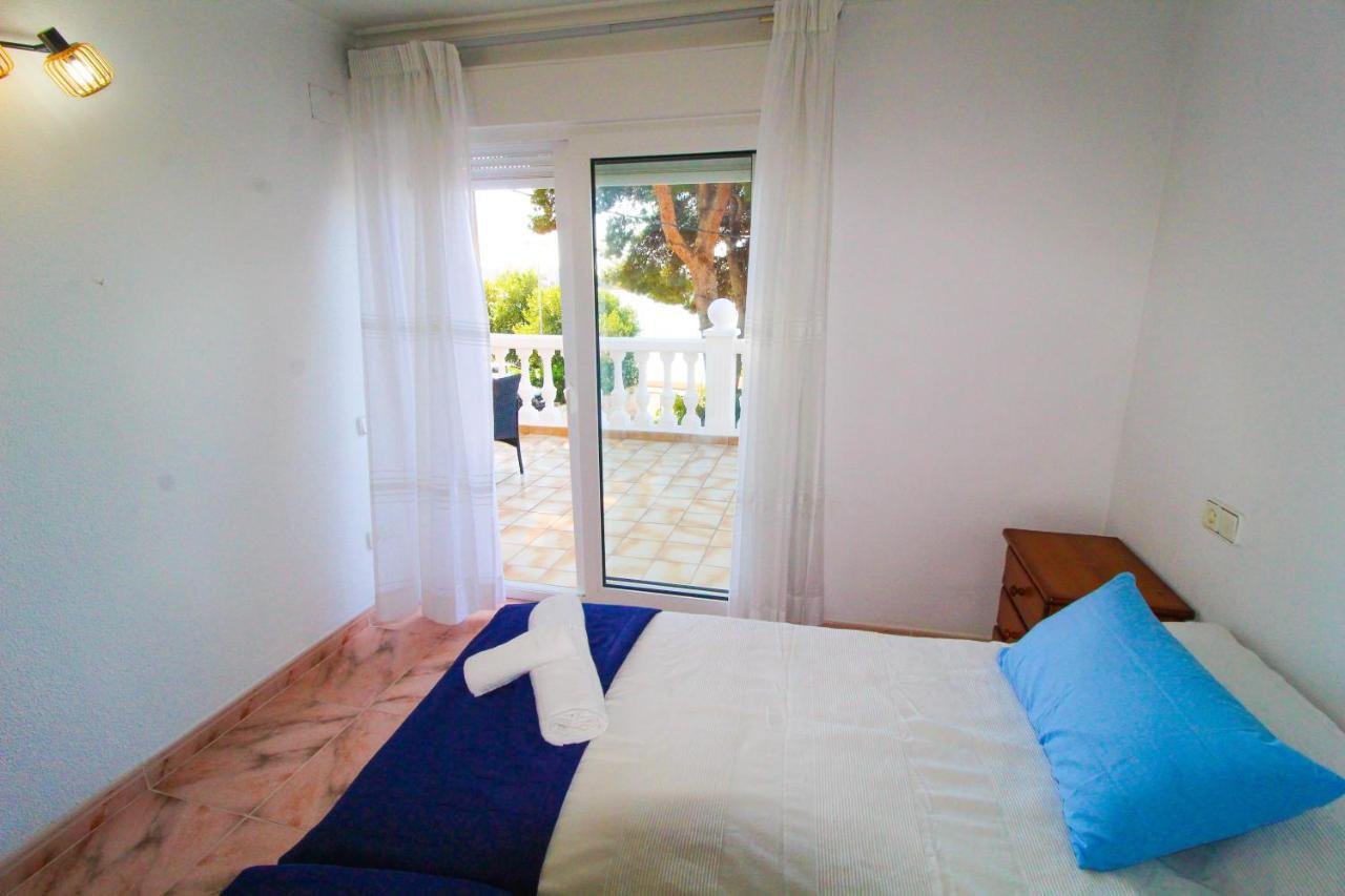 Great Villa, Sea Views, 20 Secs Walk To The Beach, Bbq, 9 People, 5 Mins Car From Alicante City Center, Sailing Club 3 Mins Walk ภายนอก รูปภาพ