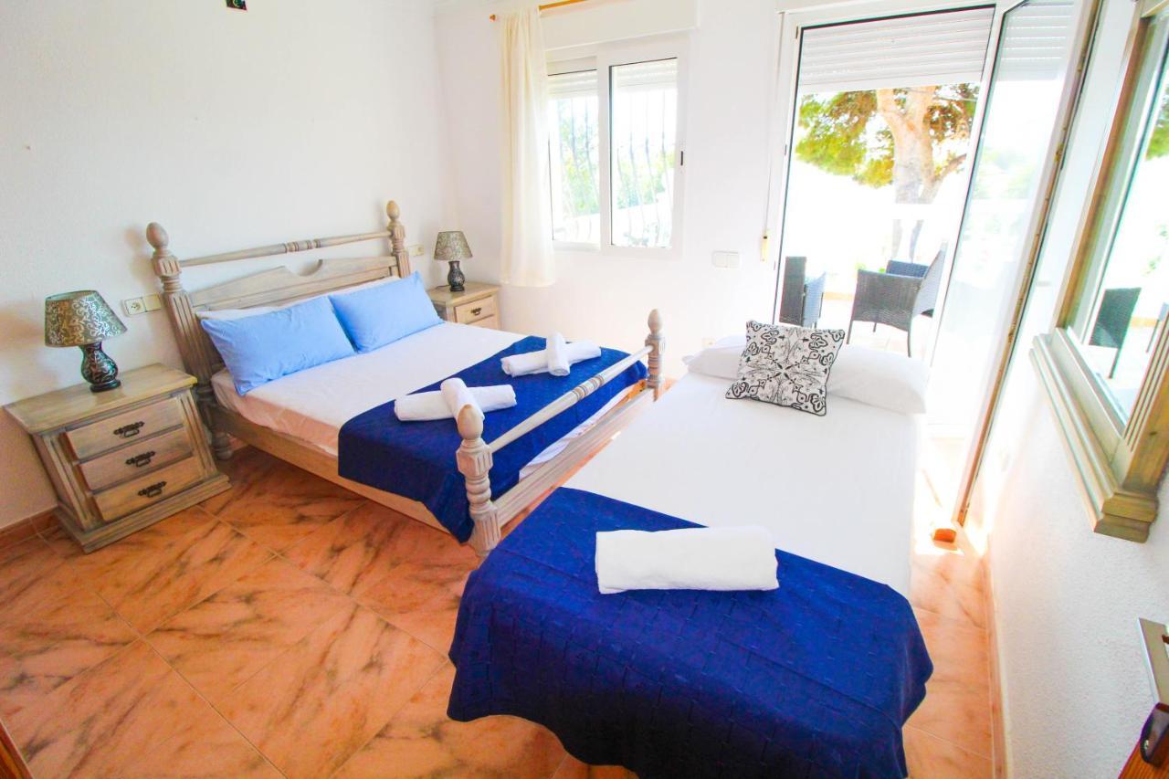 Great Villa, Sea Views, 20 Secs Walk To The Beach, Bbq, 9 People, 5 Mins Car From Alicante City Center, Sailing Club 3 Mins Walk ภายนอก รูปภาพ